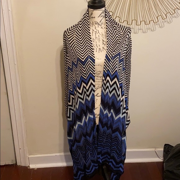 BCBGMaxazria Sweater - Picture 1 of 4